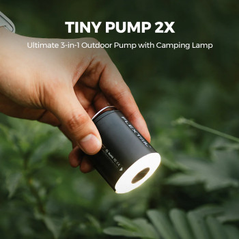 Pārnēsājams, uzlādējams mini pumpis Flextail Tiny Pump 2X-B (3-in-1) funkcijas: 1-Gaisa pumpis, 2-Vakuma sūknis, 3-LED lukturis, balts